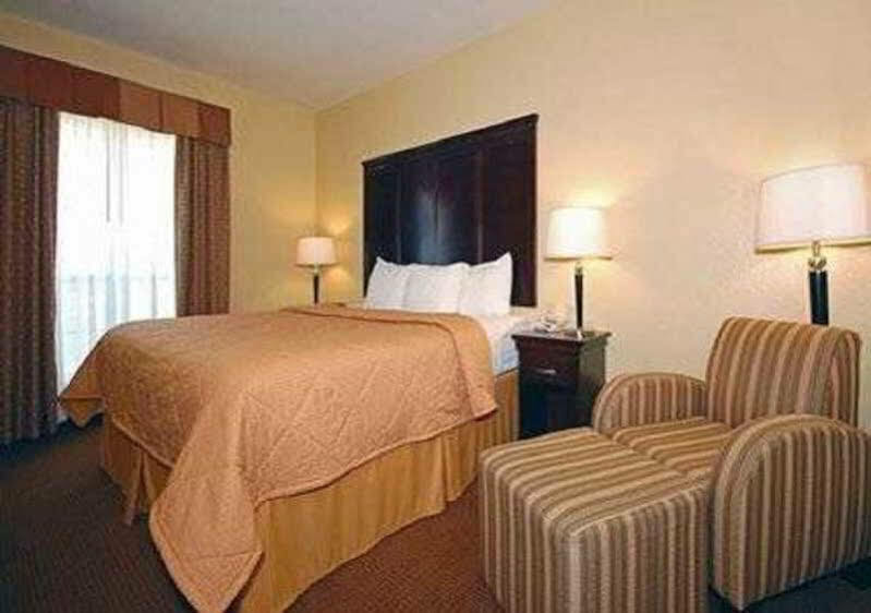 Spark By Hilton San Antonio Near Seaworld Eksteriør bilde